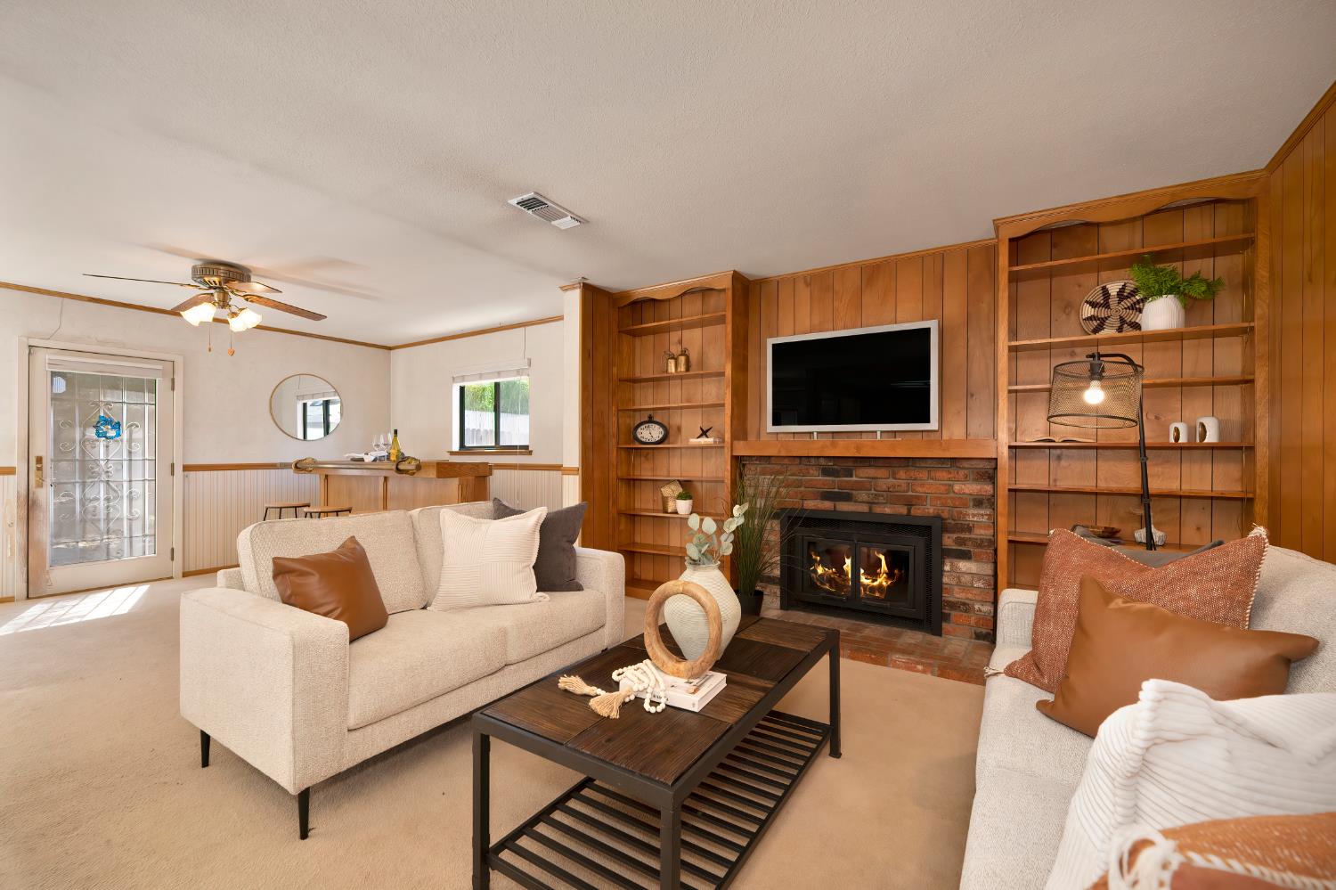 2525 La Cumbra Circle