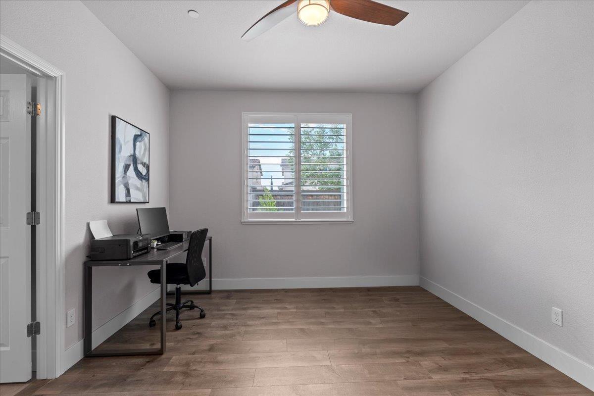 4328 Hydra Circle