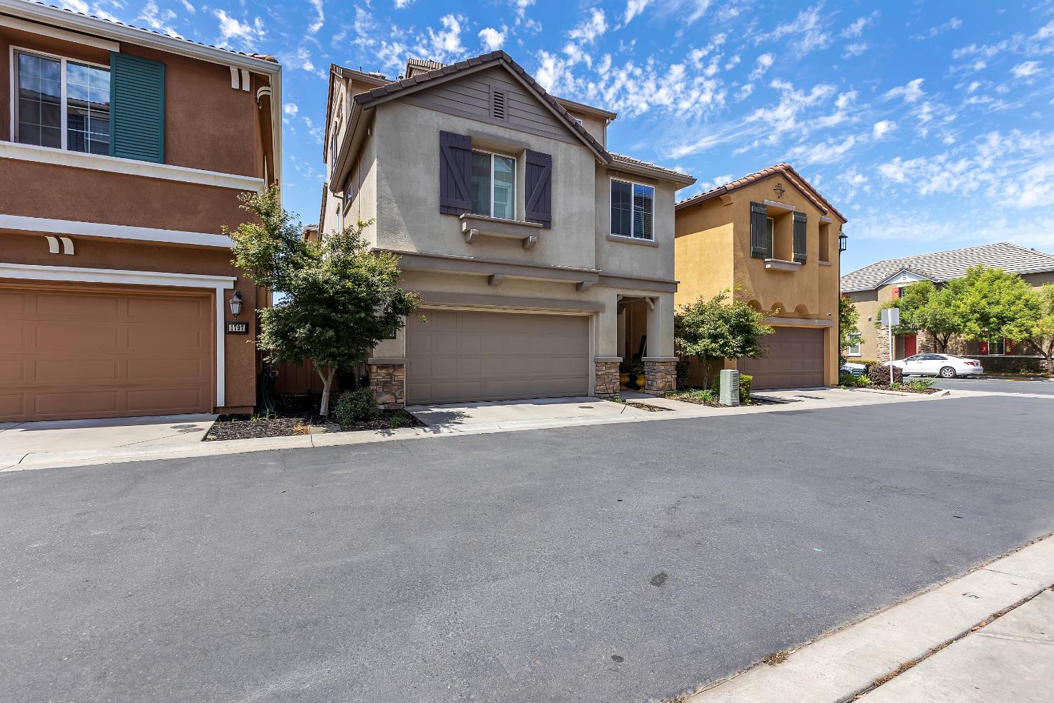 1805 Camino Real Way