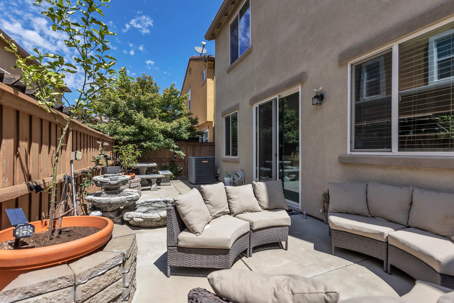 1805 Camino Real Way