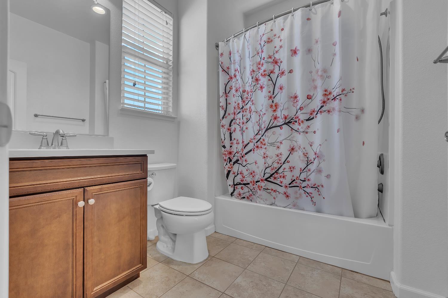 1805 Camino Real Way