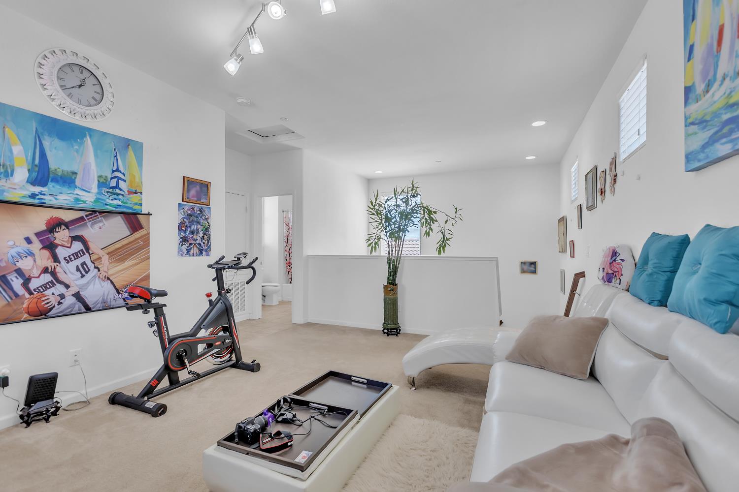 1805 Camino Real Way