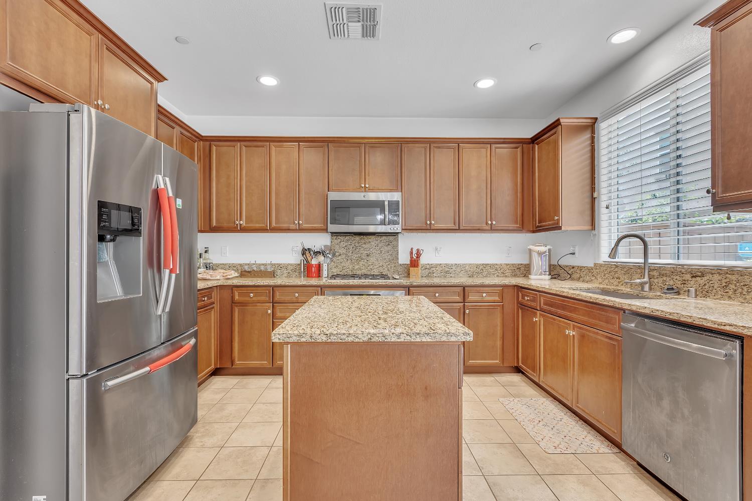 1805 Camino Real Way