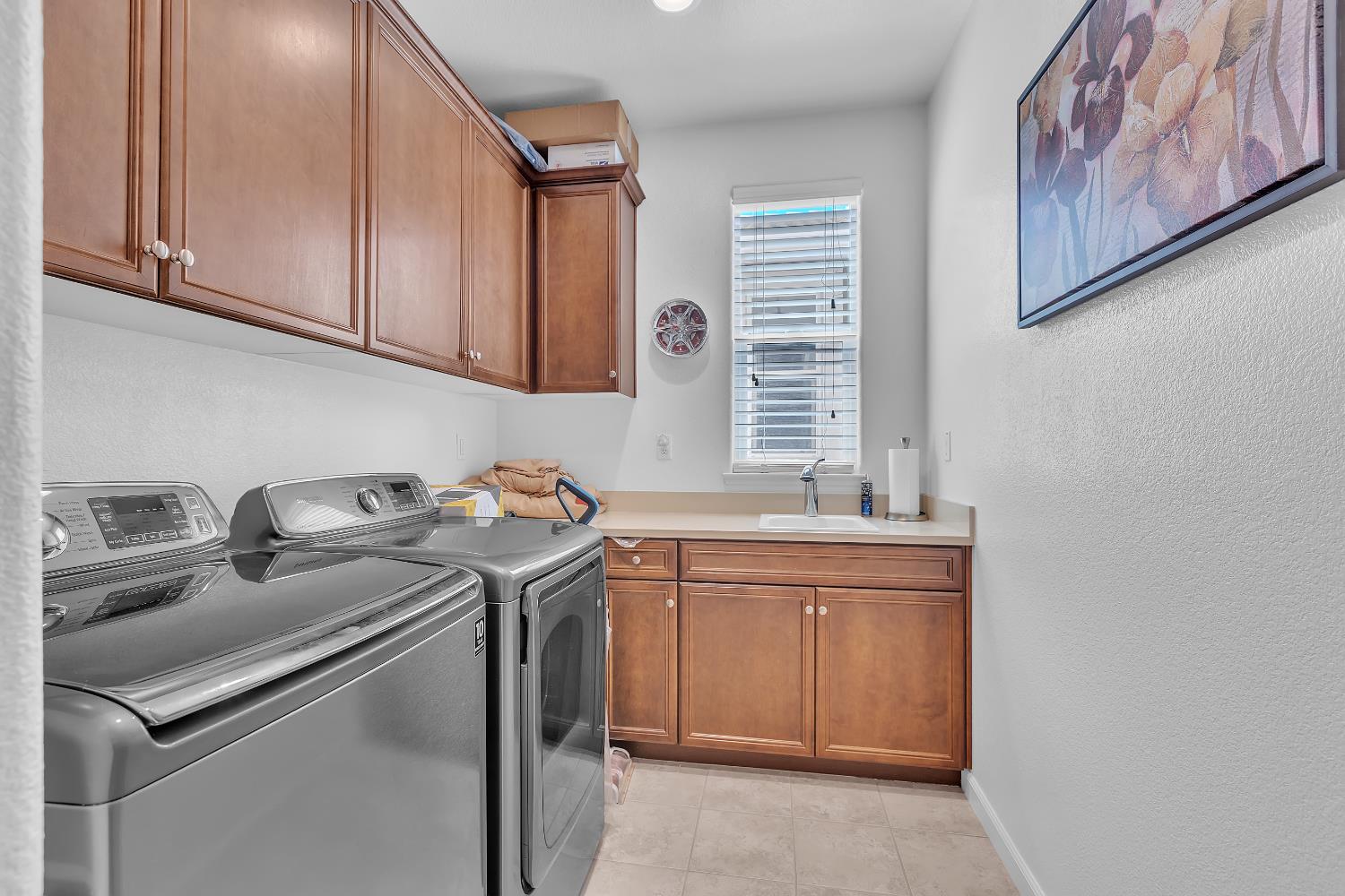 1805 Camino Real Way