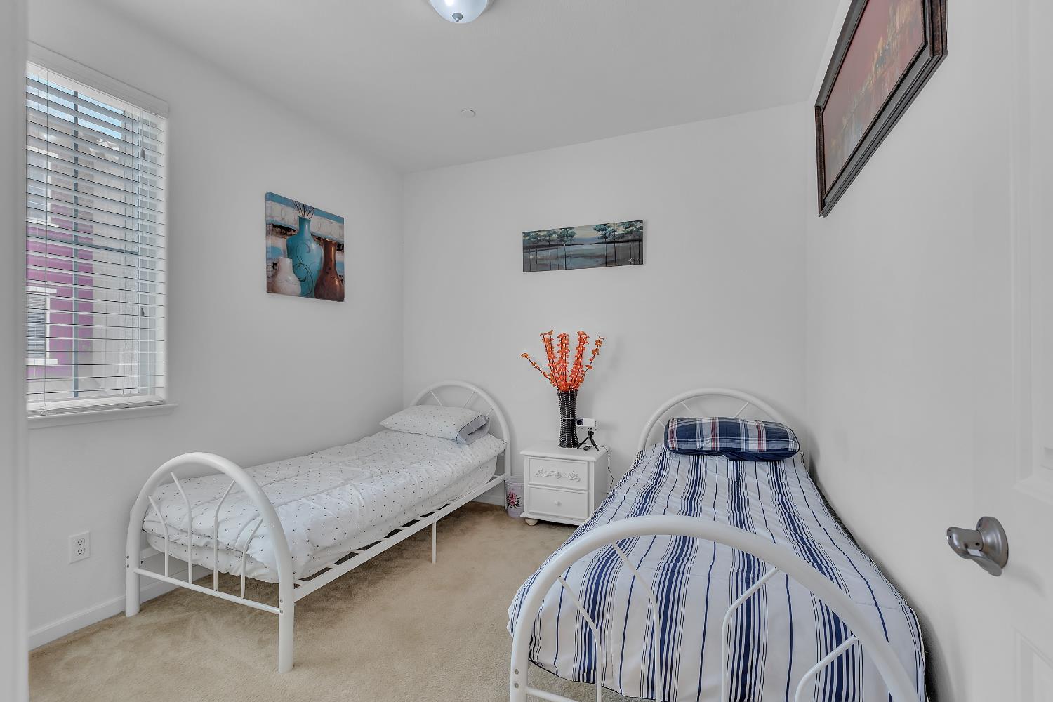 1805 Camino Real Way