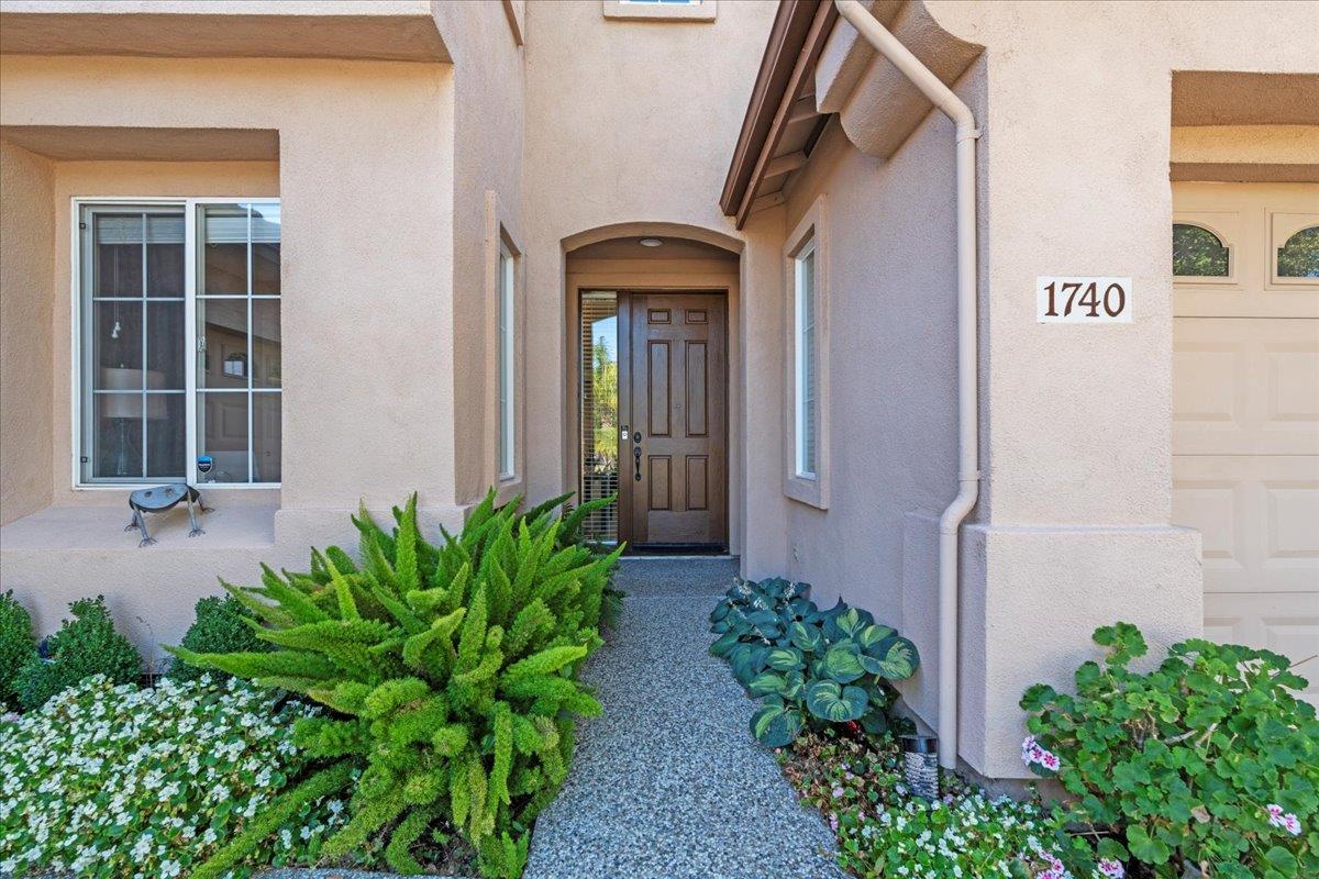 1740 Poppy Field Drive