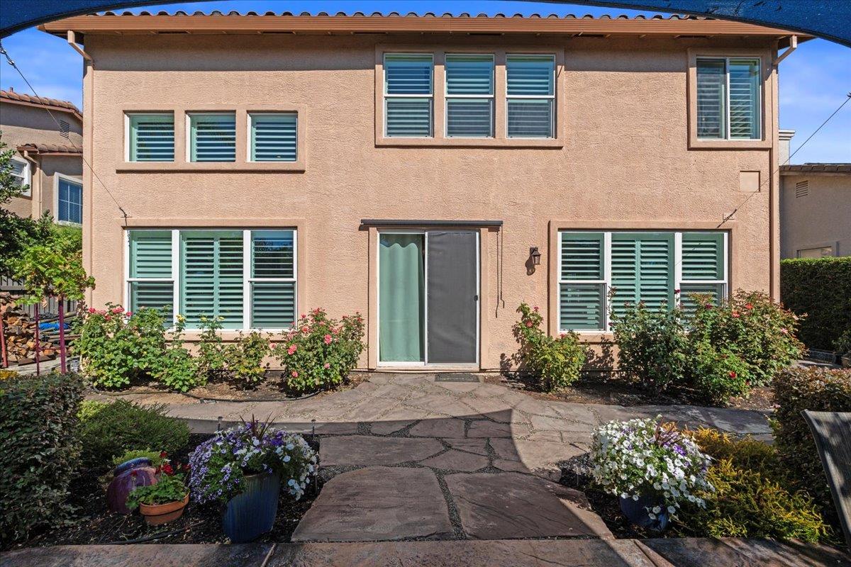 1740 Poppy Field Drive