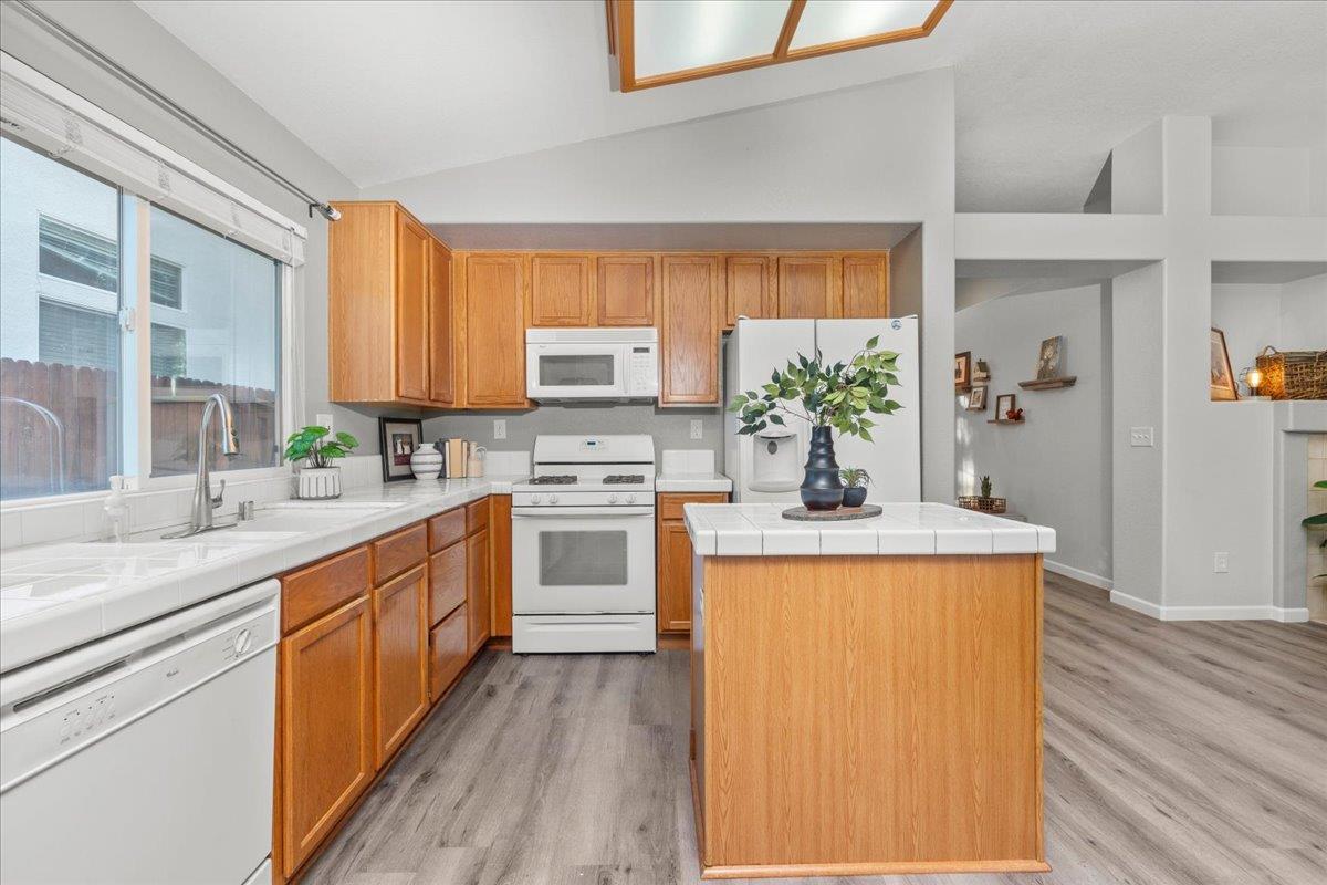 2656 Avocet Way