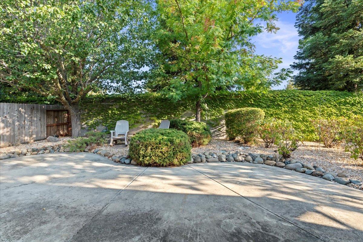 9567 Moon River Way