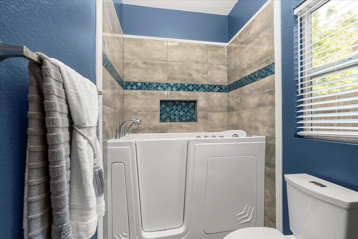 9567 Moon River Way