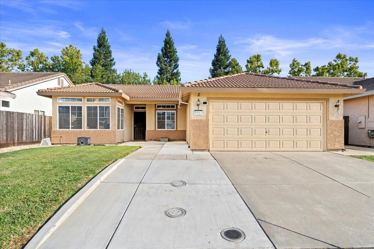 9567 Moon River Way