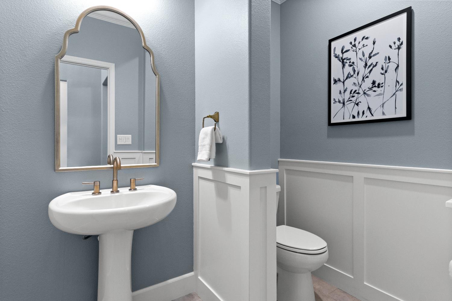 2723 Chuckwagon Lane