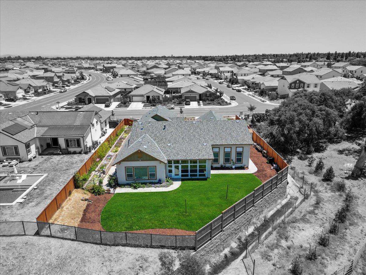 9470 Mirabelle Street