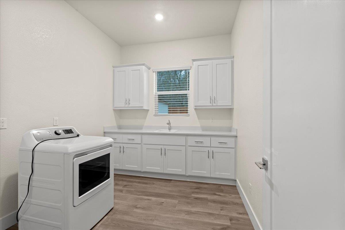 9470 Mirabelle Street