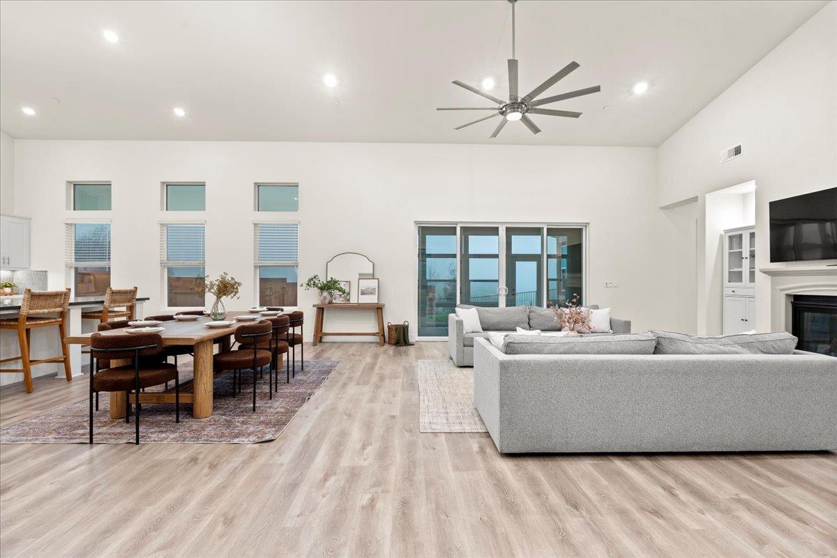 9470 Mirabelle Street