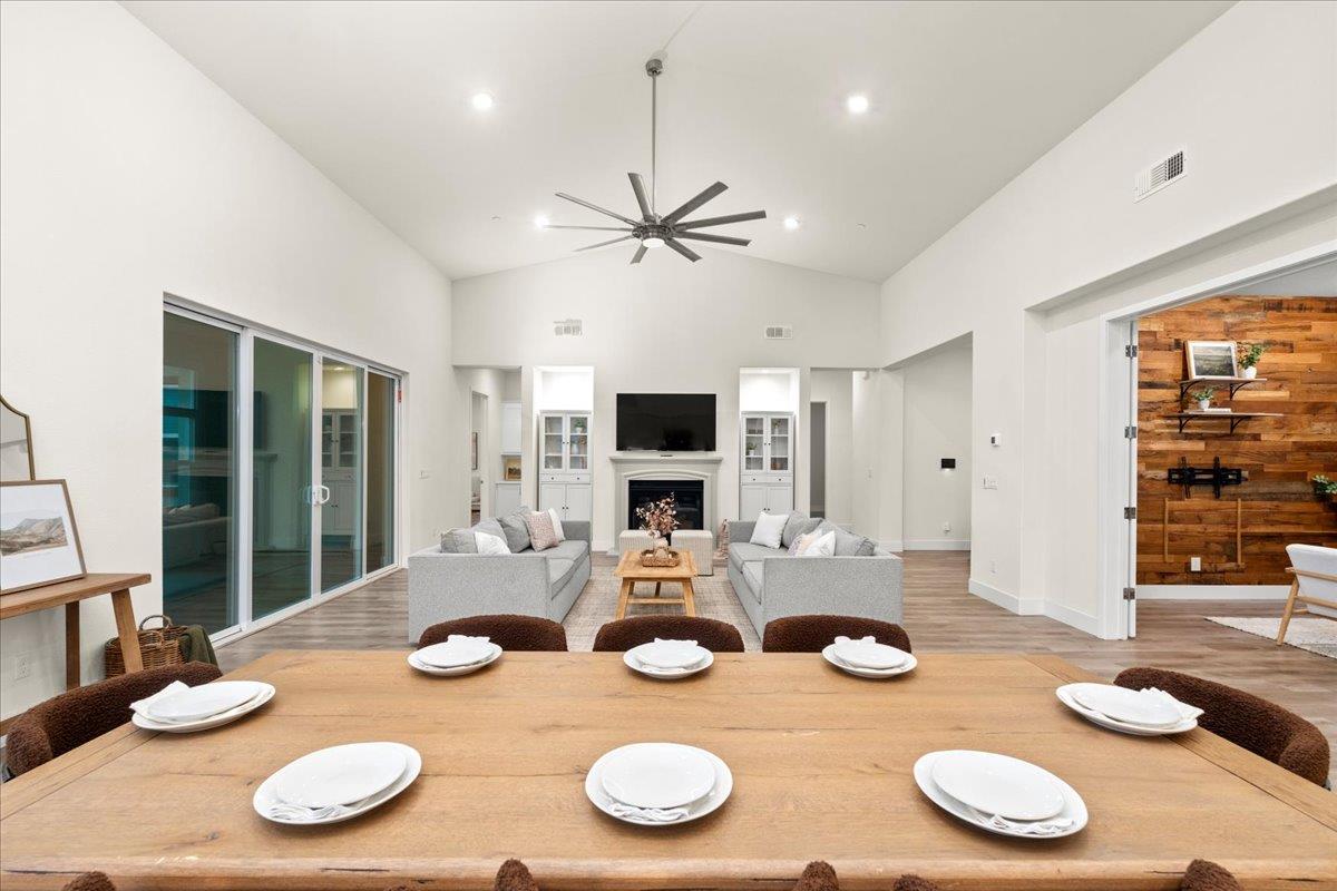 9470 Mirabelle Street