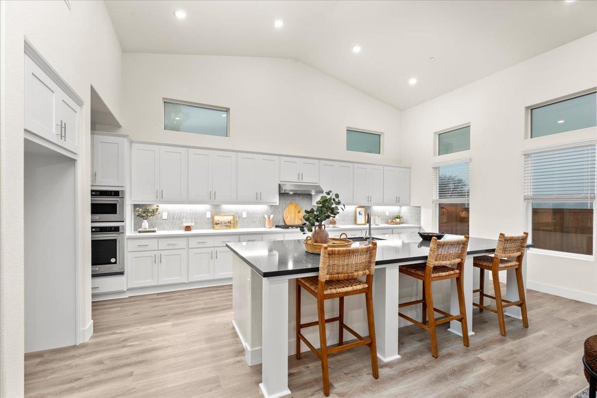 9470 Mirabelle Street