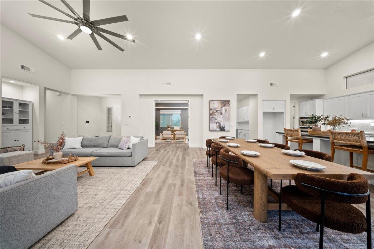 9470 Mirabelle Street