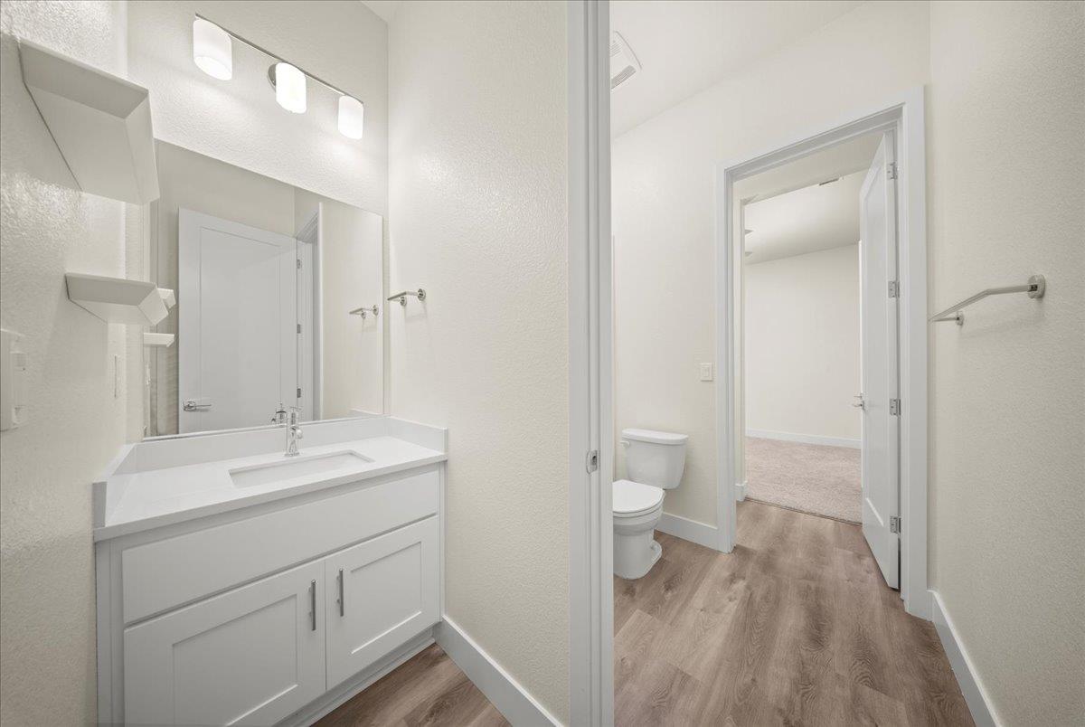 9470 Mirabelle Street