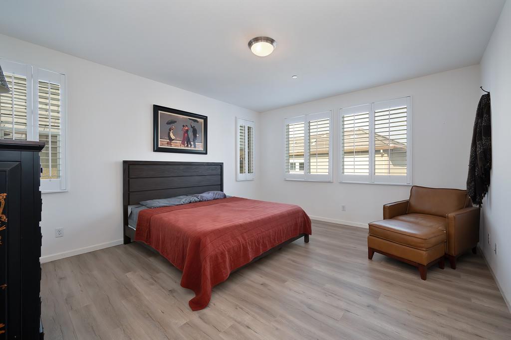 1048 Bridlewood Drive