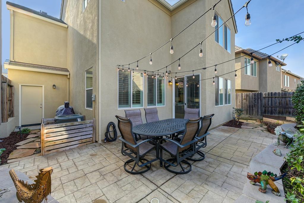 1048 Bridlewood Drive