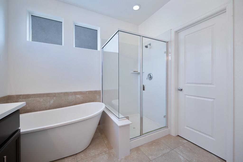 1048 Bridlewood Drive