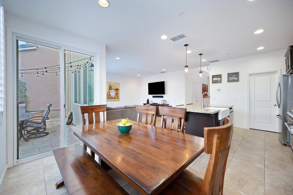 1048 Bridlewood Drive