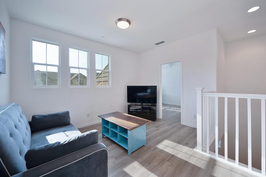 1048 Bridlewood Drive