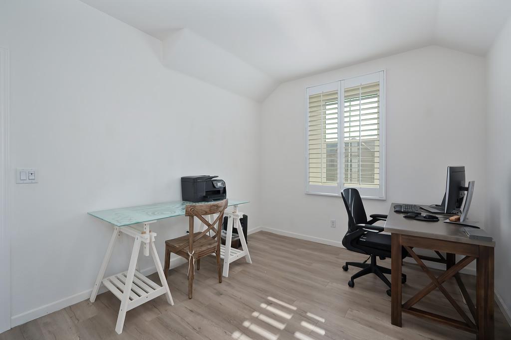 1048 Bridlewood Drive