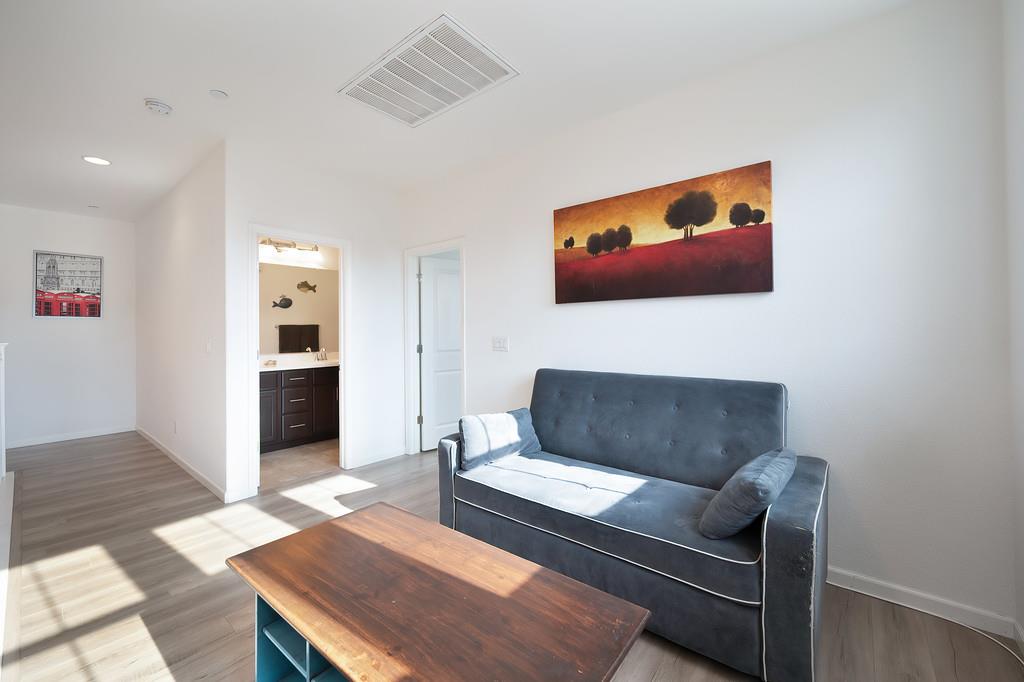 1048 Bridlewood Drive