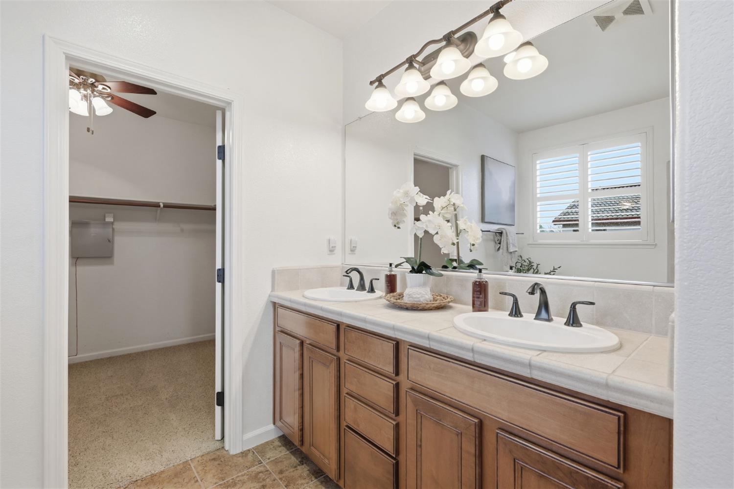 1209 Manza Circle