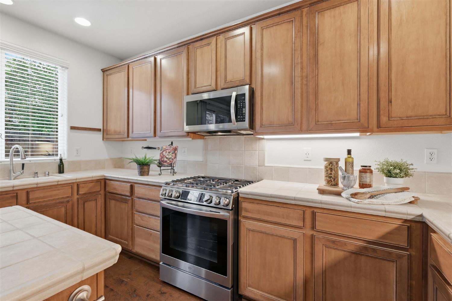 1209 Manza Circle
