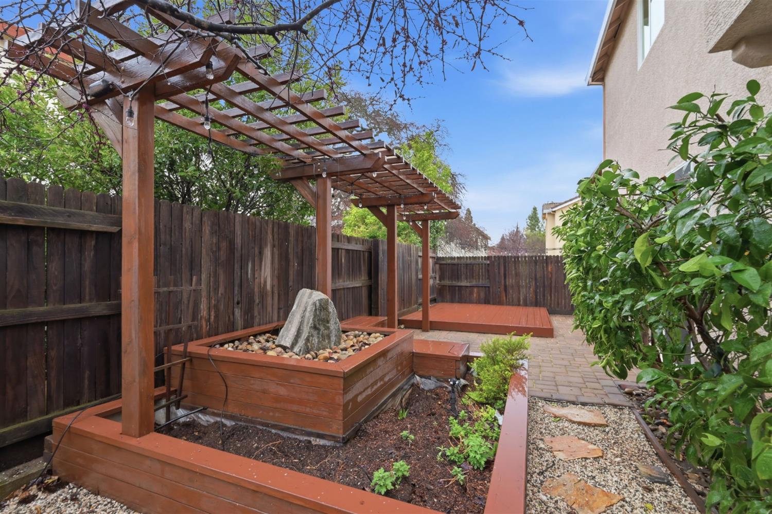 1209 Manza Circle