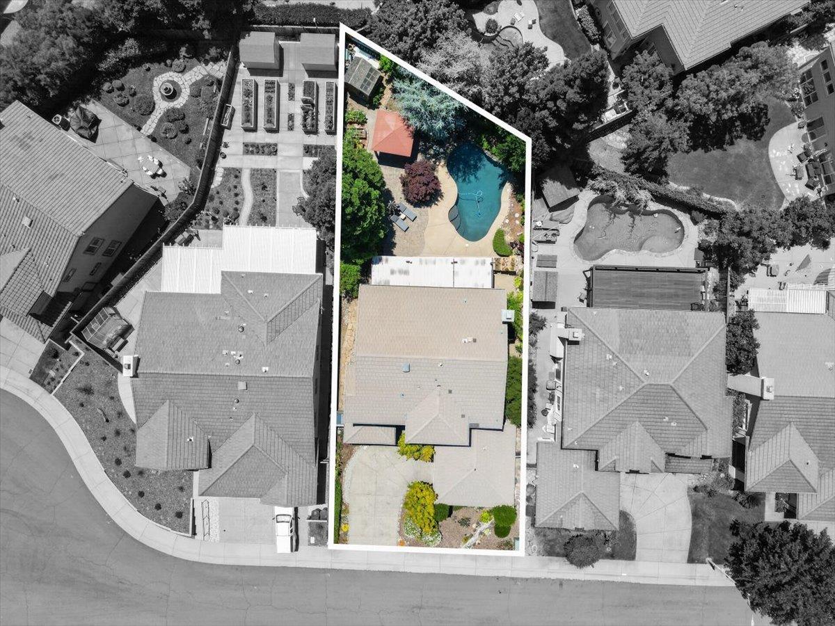 124 Blue Bonnet Court