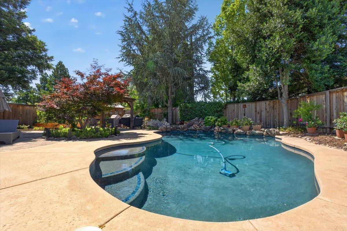 124 Blue Bonnet Court