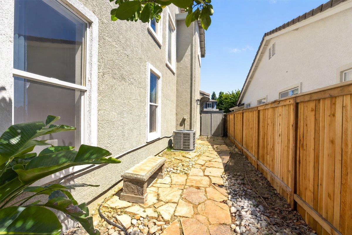 124 Blue Bonnet Court