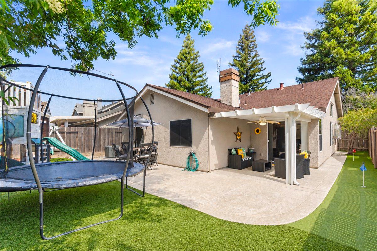 1204 Schooner Drive