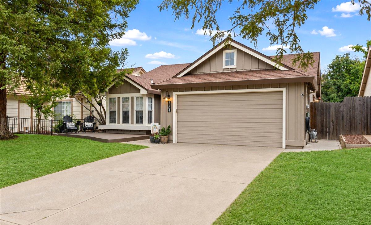 1204 Schooner Drive