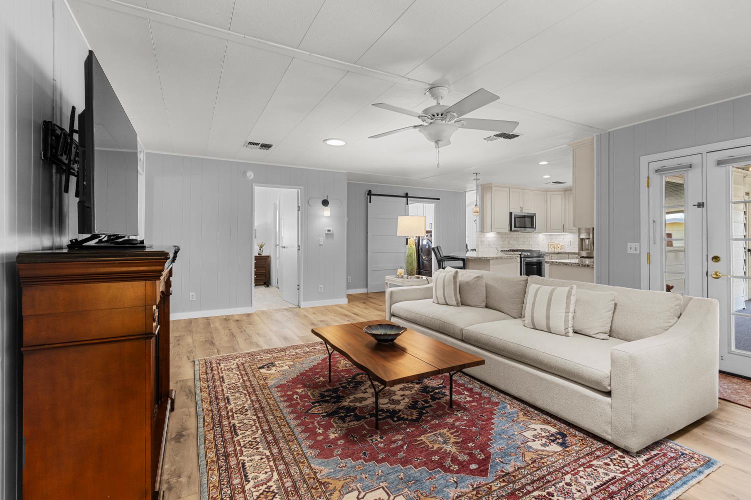 537 Southwood Dr