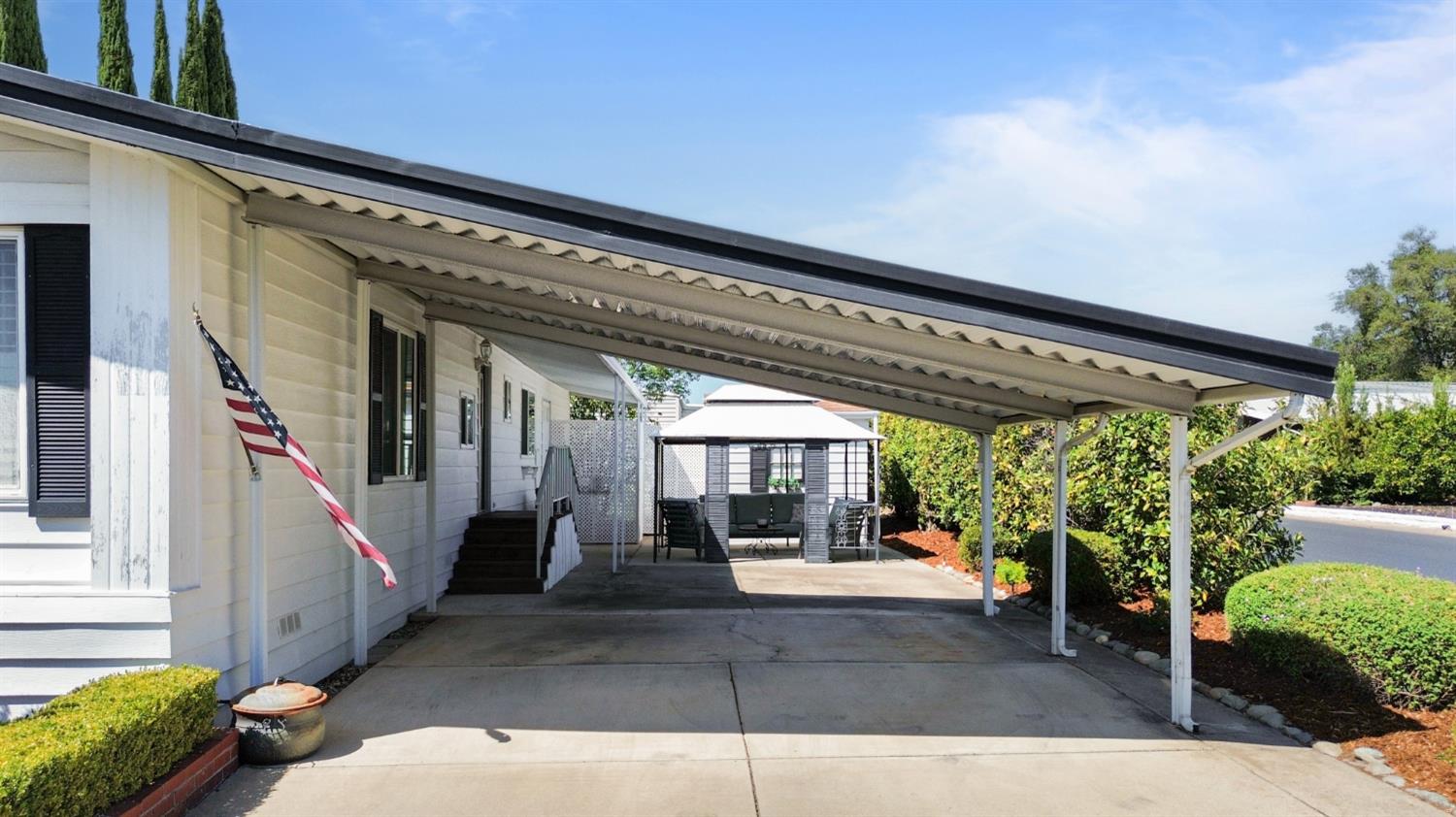 537 Southwood Dr
