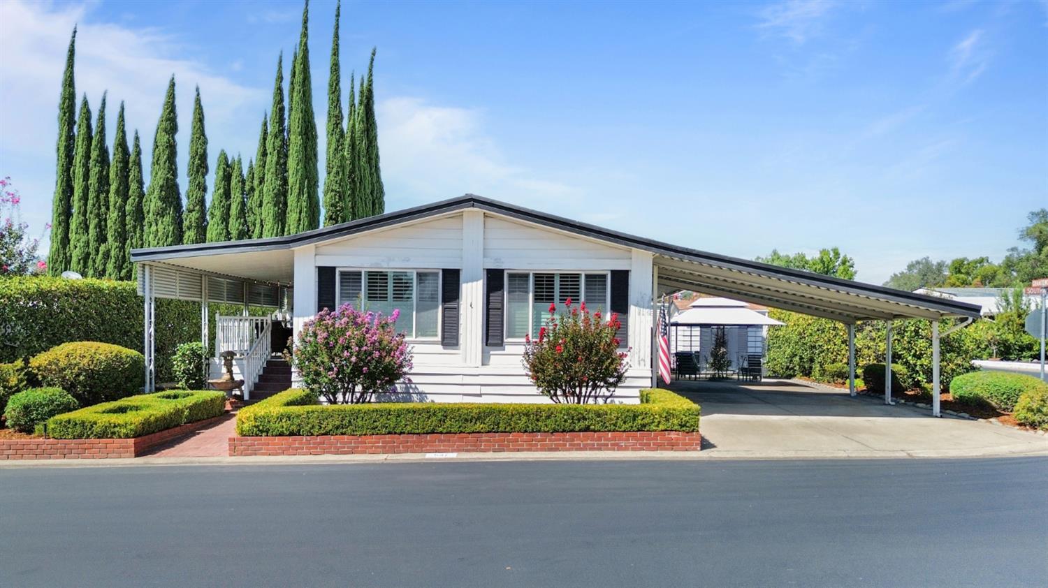 537 Southwood Dr
