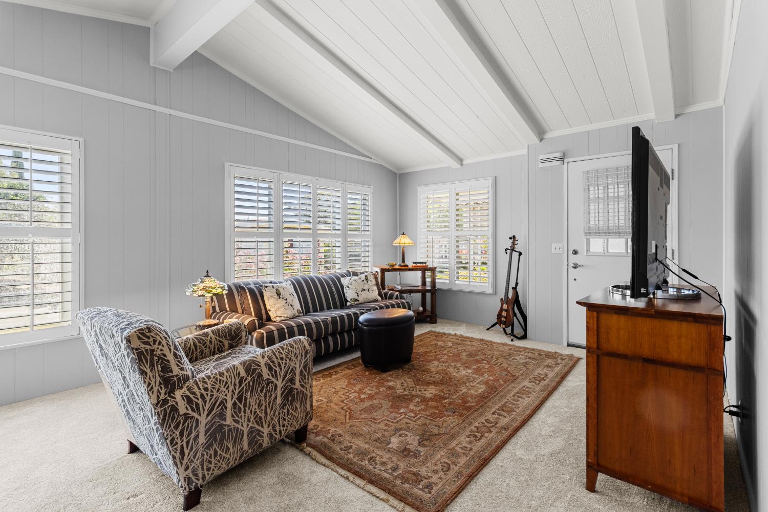 537 Southwood Dr