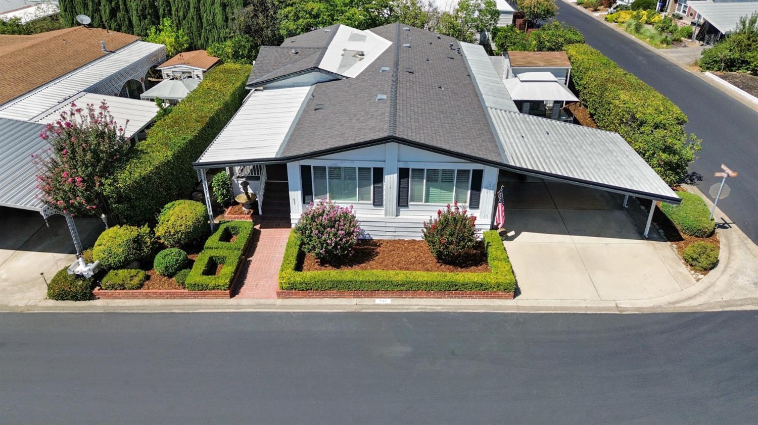 537 Southwood Dr