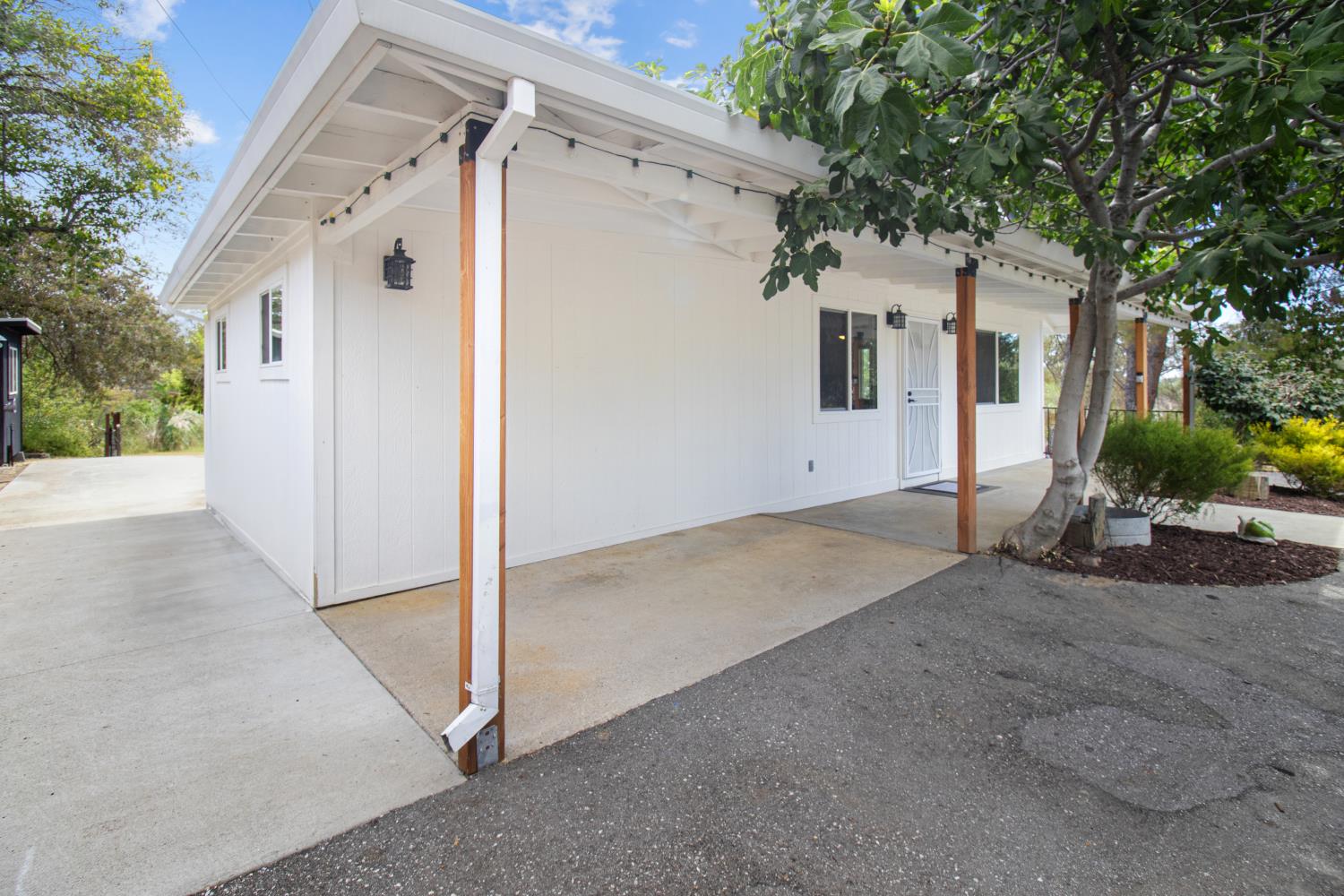 3635 Bell Road