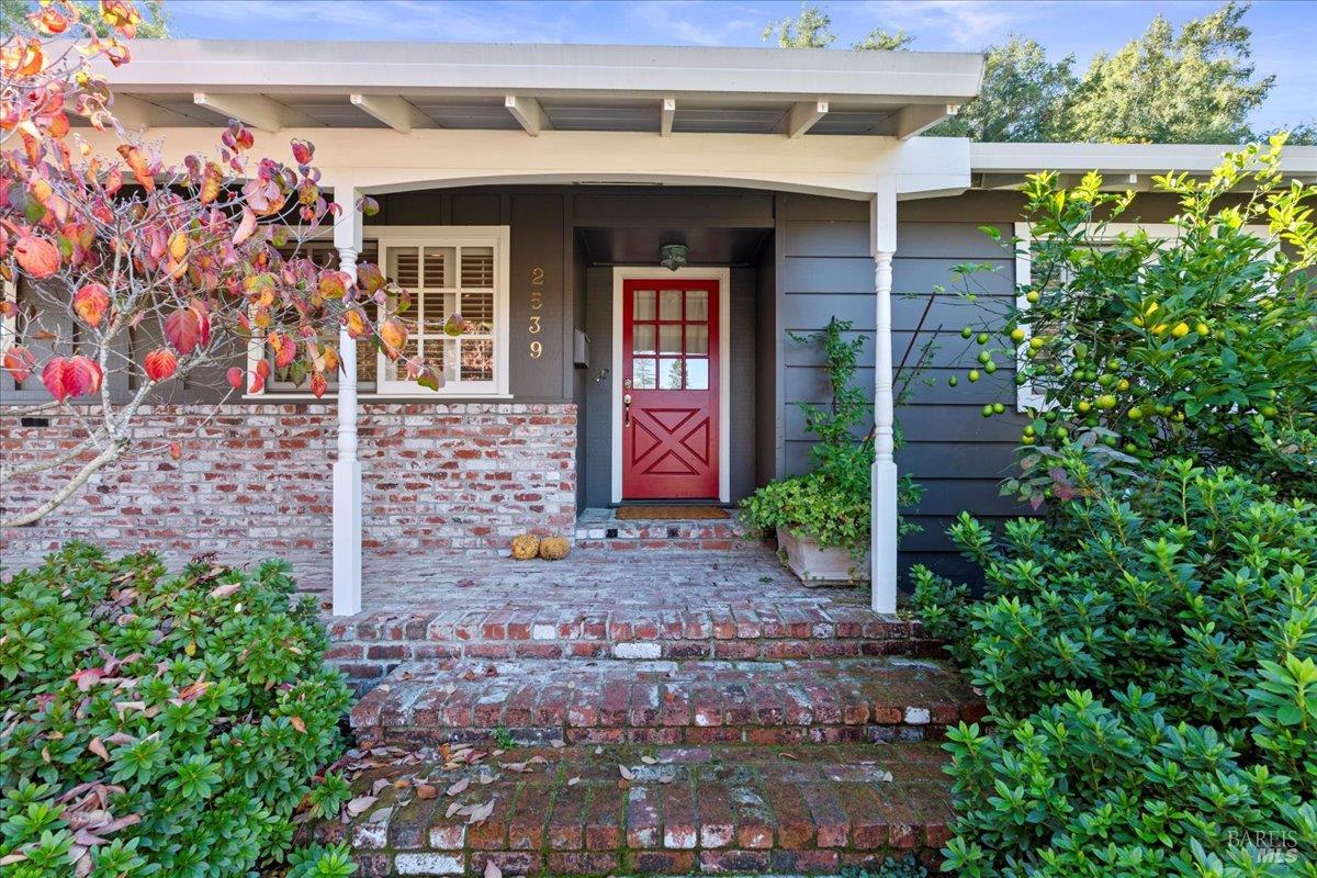 2539 Rollingwood Drive