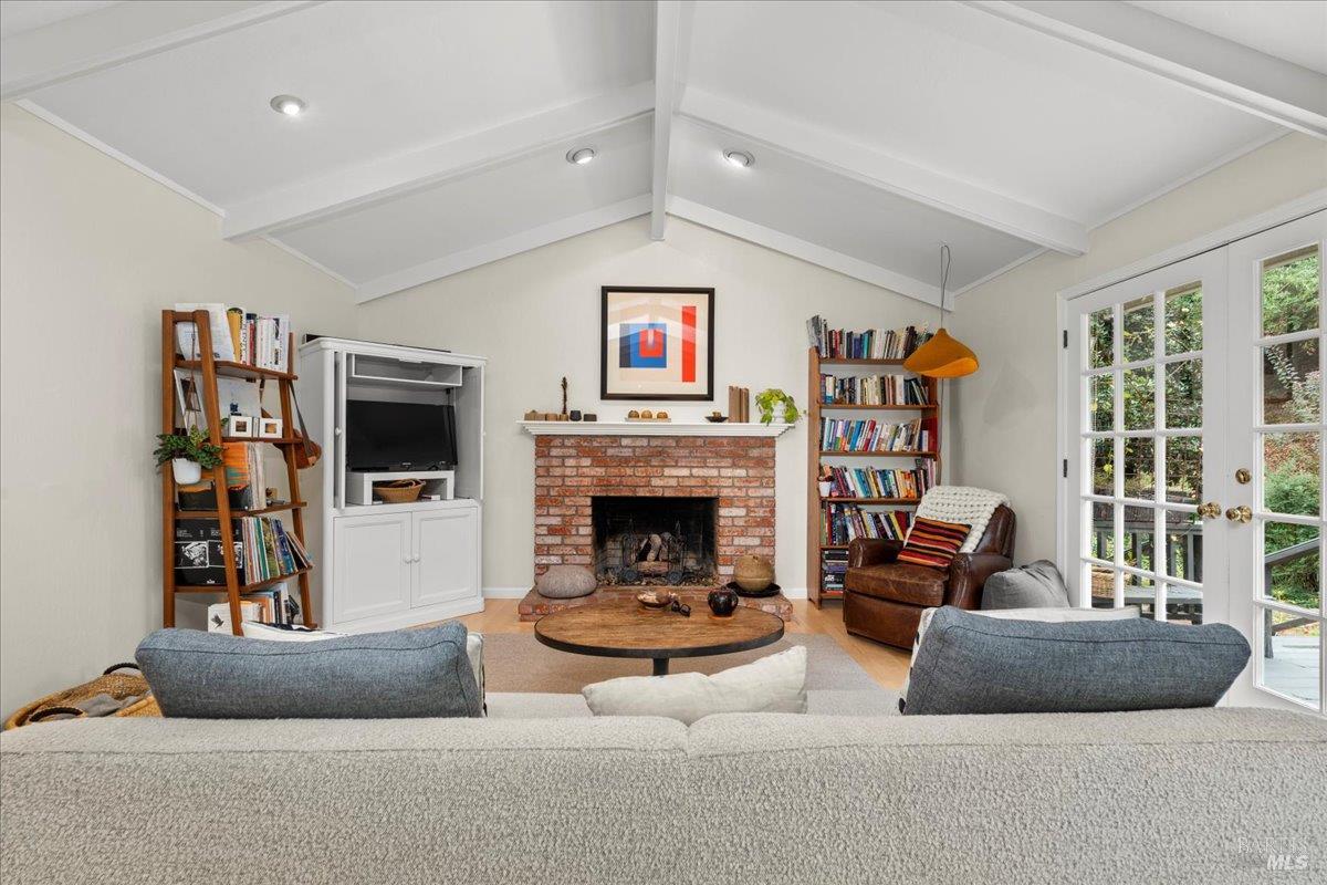 2539 Rollingwood Drive