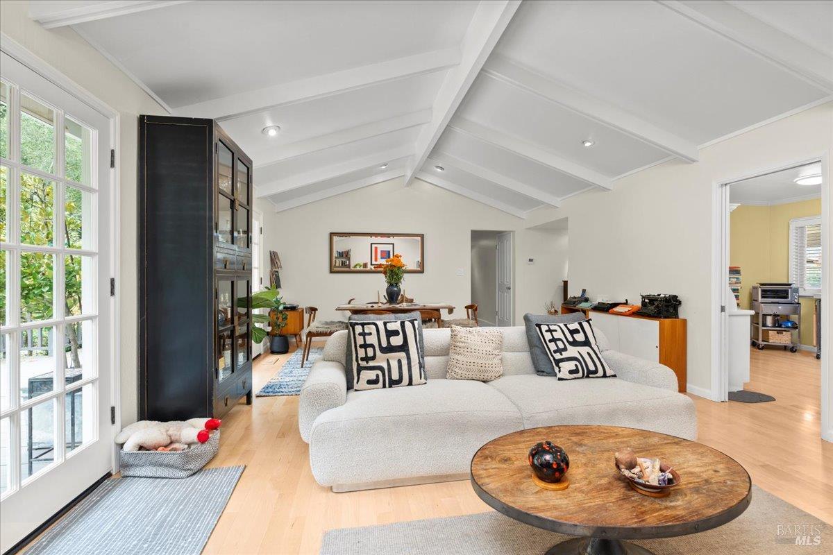 2539 Rollingwood Drive