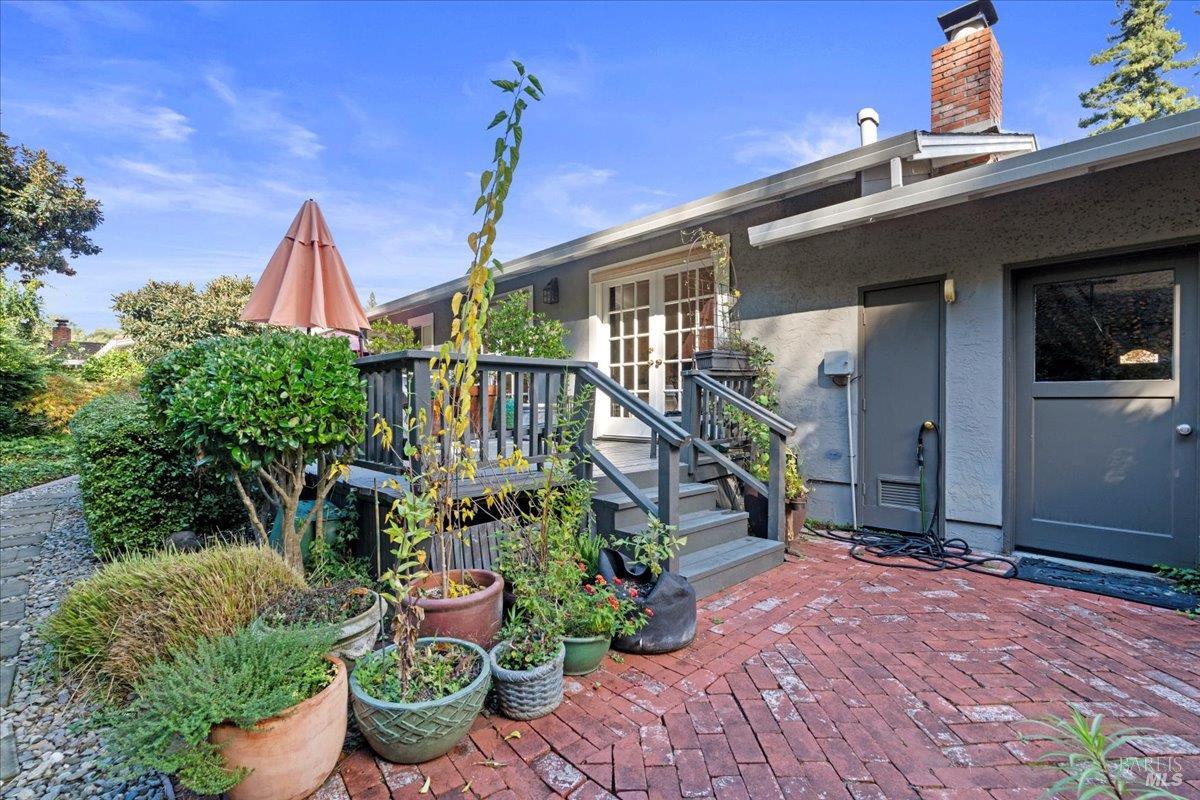 2539 Rollingwood Drive