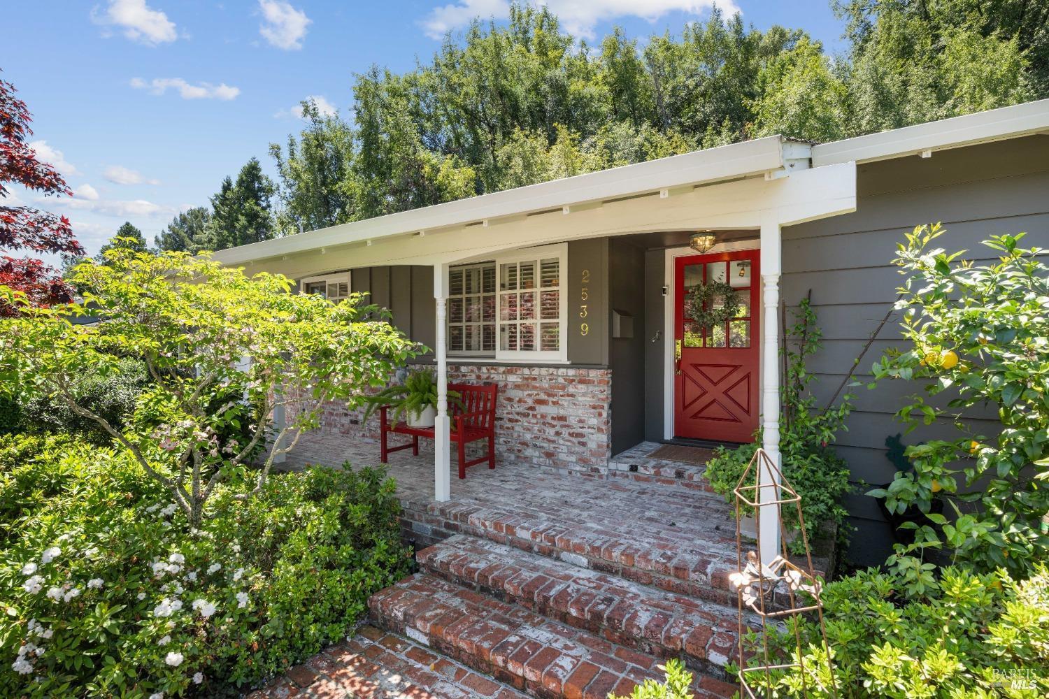 2539 Rollingwood Drive