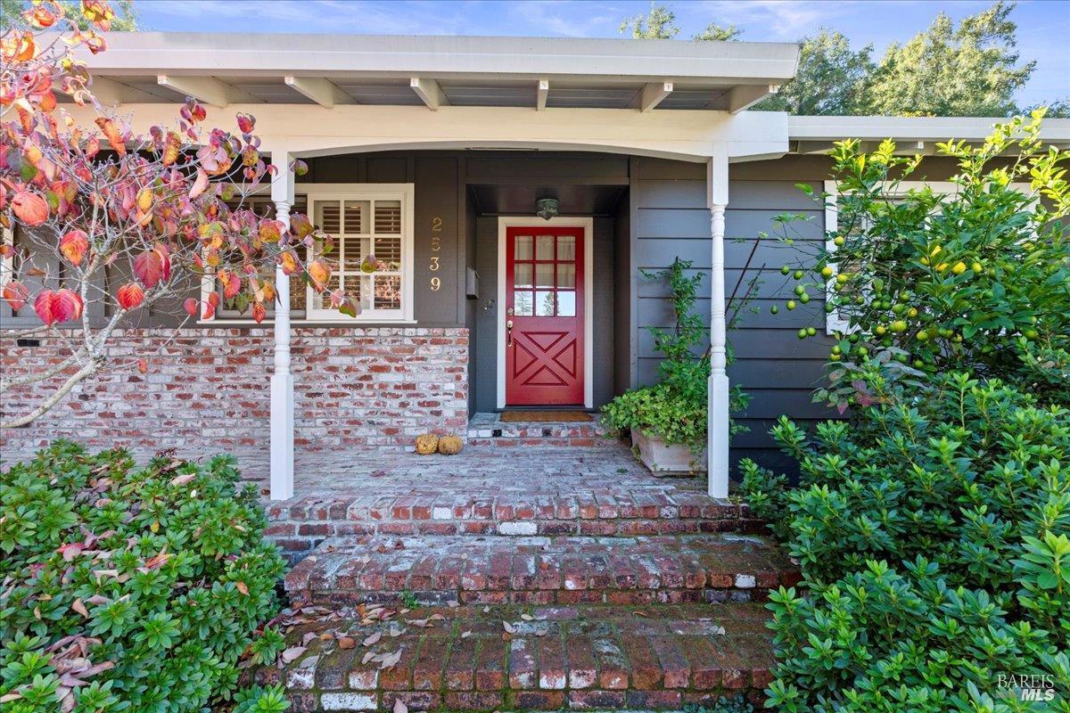 2539 Rollingwood Drive